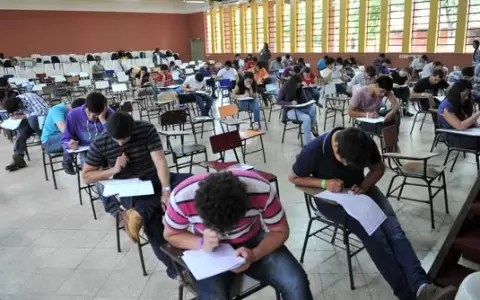 M�s de 6.500 postulantes rendir�n examen por vacancias laborales de Itaip�