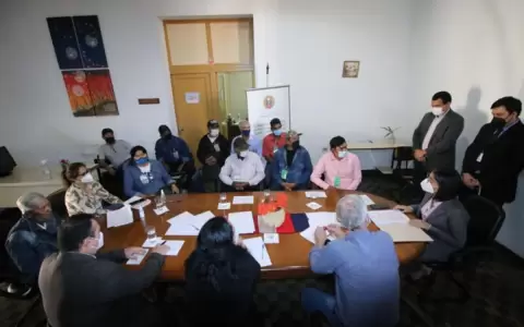 Delegaci�n del pueblo Yshir reclama reivindicaciones territoriales