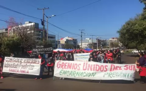 Encarnaci�n: Comerciantes realizan cierres de calles �anti Marito�
