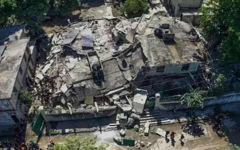 Hait�: Cifra de muertos tras potente sismo se eleva a m�s de 1.200