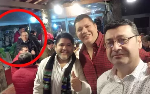 Contralor da muestras de apoyo p�blico a Vel�zquez