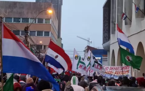 Campesinos aseguran que fueron �traicionados por el Gobierno�