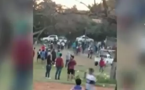 Torneo clandestino de f�tbol deja varios detenidos