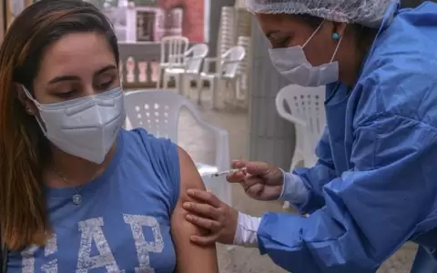Vacunados con Sinopharm tienen segundas dosis aseguradas