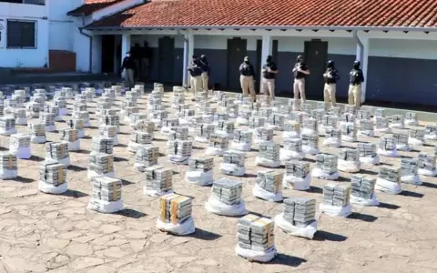 Detienen a dos sospechosos en el caso de la megacarga de coca�na