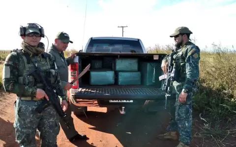 Operativo "Nido de Dragones": Incautan 15 bolsas de coca�na en Capit�n Bado
