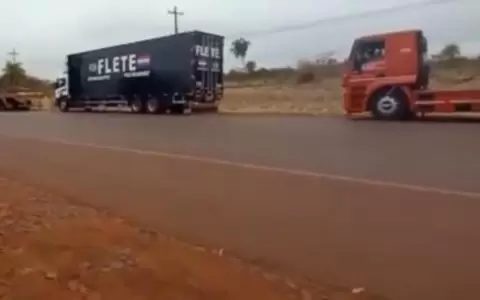 Hernandarias: Camioneros son retenidos hace cinco d�as por fleteros adheridos al paro