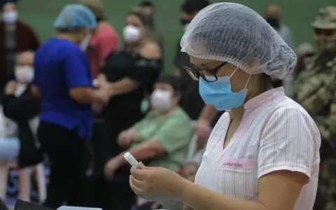 Garantizan vacunas de segundas dosis y se aguarda nueva partida de Moderna