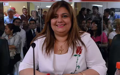 Asunci�n: Candidata a concejal trabajar� por la disminuci�n de impuestos