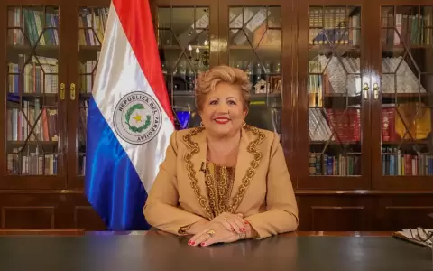 Mar�a Elena Wapenka Galeano:��Se vota, pero no se elige�
