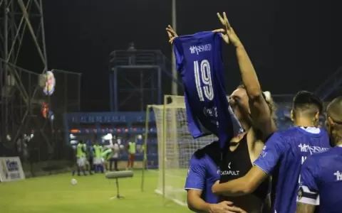 Sol de Am�rica se hace fuerte en casa y acaba con el invicto de Guaran�