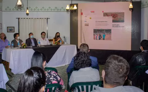DINAPI present� la tercera edici�n de La Fiesta Creativa en Filadelfia