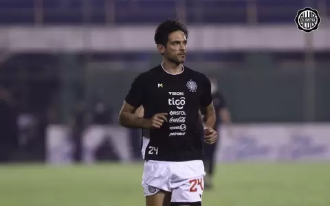 Cristian Dom�nguez: �Roque Santa Cruz nunca se quiso ir de Olimpia�