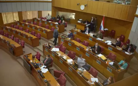 Senadores posterga tres proyectos que prev�n aumentar penas a invasores de tierras