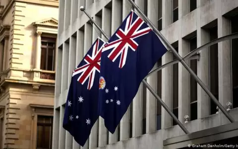 Australia perder�a miles de empleos tras acuerdo AUKUS