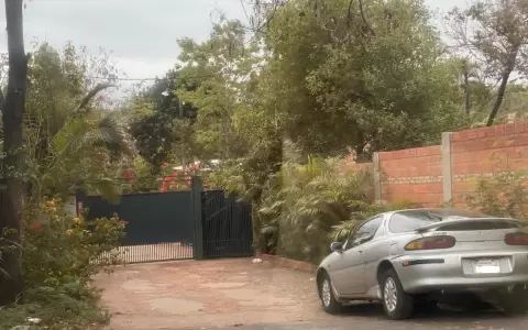 Candidato a intendente de �emby mand� enrejar una calle