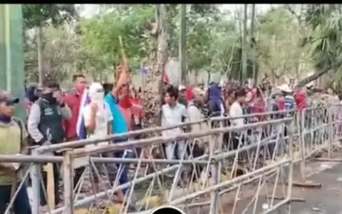 Ind�genas emplazan por 48 horas al presidente de la Rep�blica para que vete ley de invasiones