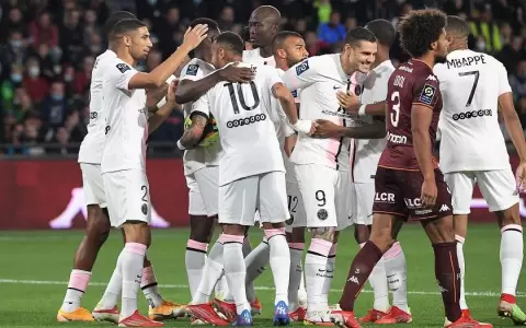 Hakimi rescata a Paris Saint-Germain en la �ltima jugada del partido
