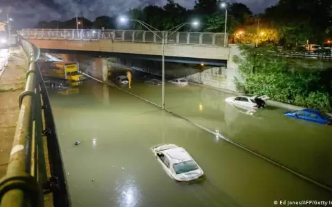 Al menos nueve personas mueren en hist�ricas inundaciones en Nueva York