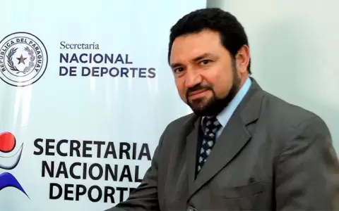 Senado "salva" al titular de Conajzar, tras rechazar voto censura