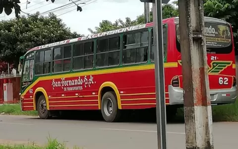 Pasajeros en Fernando de la Mora est�n preocupados por la situaci�n de la l�nea 21