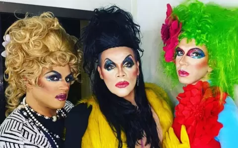 �Stand Drag�, puesta en escena en el caf� del Teatro Municipal