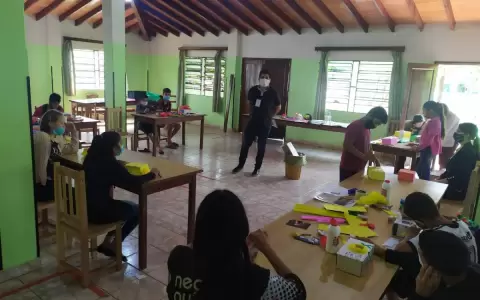 Adolescentes del Hogar Santa Teresa recibieron orientaci�n sobre sus derechos