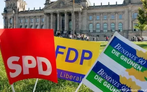 Alemania: socialdem�cratas invitan a verdes y liberales a negociar Gobierno