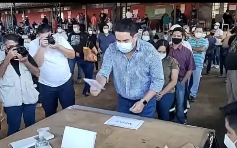 Villa Elisa: Ricardo Estigarribia vot� y cree que ganar� por amplia diferencia