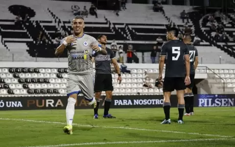 12 de Octubre derrota a Olimpia con un pol�mico penal sobre el final