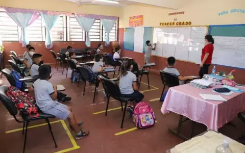 La materia de Inclusi�n Financiera se podr�a incluir en plan escolar del 2022