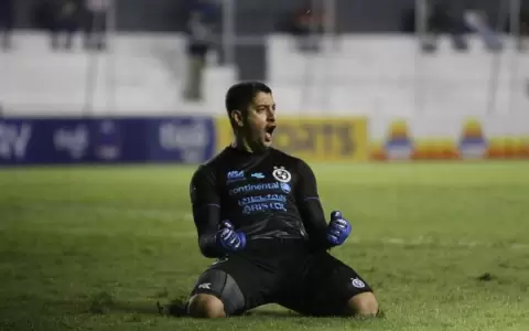 Sol de Am�rica elimina a un inofensivo Cerro Porte�o
