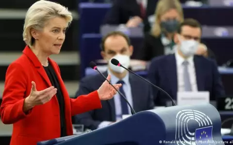 UE no financiar� alambradas ni muros antiinmigrantes, advierte Comisi�n Europea