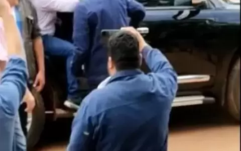 Yvy Pyt�: Hugo Vel�zquez fue escrachado en local de votaci�n