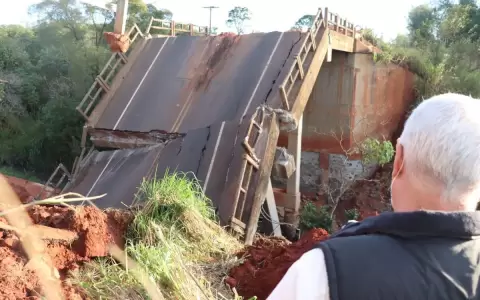 MOPC contin�a sin reparar puente de Tacuat� a 5 meses de la tragedia