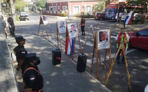 Manifestantes protestan contra proceso de selecci�n de candidatos para la Corte Suprema de Justicia