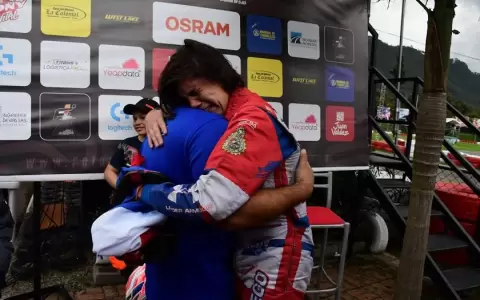 �Alejandro Samaniego es campe�n sudamericano en j�nior max!