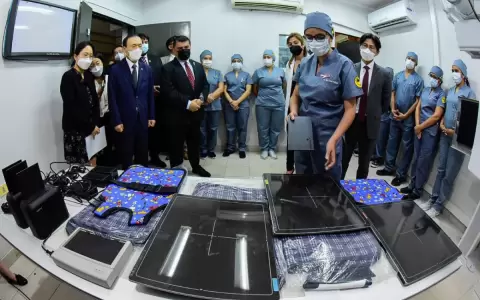KOICA entrega equipamiento al hospital distrital de Limpio