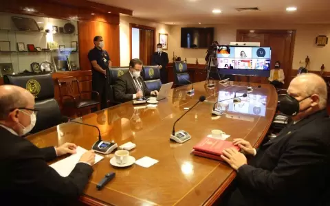 Corte dispone medidas para regularizar mora en Registros P�blicos