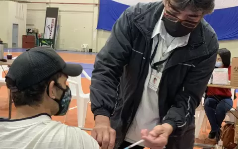 Prosigue aplicaci�n de primera dosis desde los 18 a�os en adelante