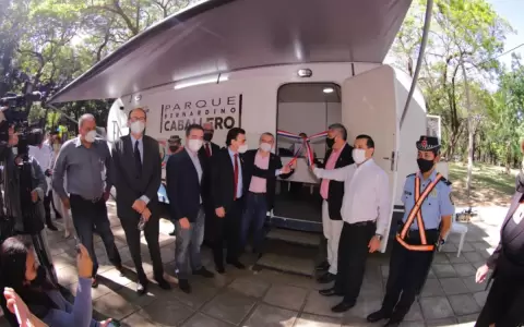 Inauguran comisar�a m�vil en el Parque Caballero