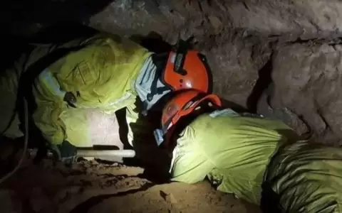 Tr�gico derrumbe en una gruta en Brasil: nueve bomberos muertos