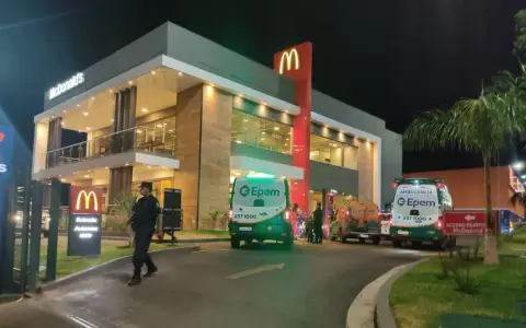 Violento asalto a local de comidas r�pidas deja 6 heridos