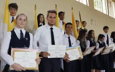 Ministro anuncia que estudiantes recibir�n sus certificado de estudio digitalizado