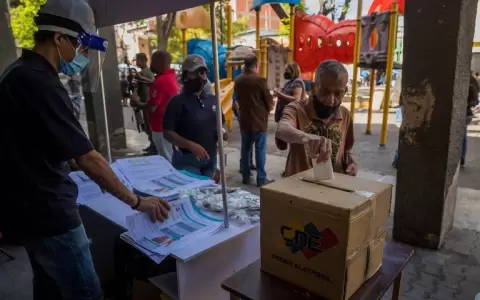 Unas 300 personas observar�n las elecciones regionales y locales en Venezuela