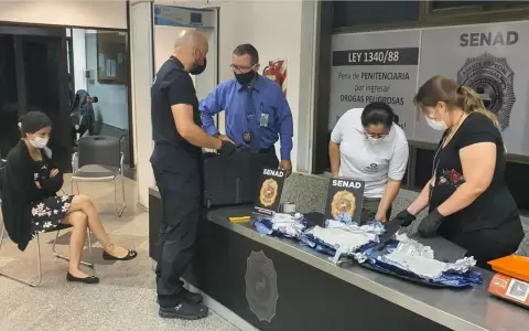 Joven es detenida con droga en el aeropuerto