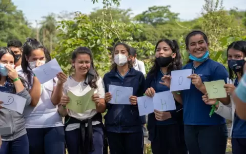 Encuesta muestra que j�venes son 50% m�s propensos a creer que el mundo es un lugar mejor