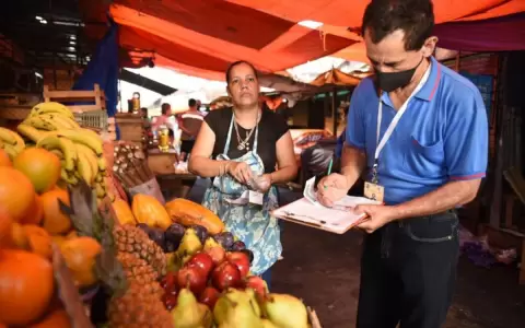 Realizan censo a trabajadores del Mercado 4