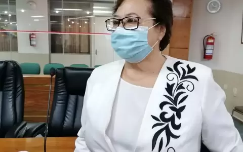 �La gente le cree m�s al brujo que al cient�fico�, lament� doctora