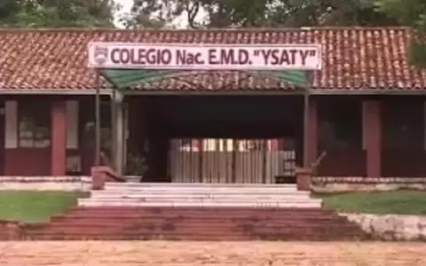 MEC proh�be a colegios dividir a antivacunas
